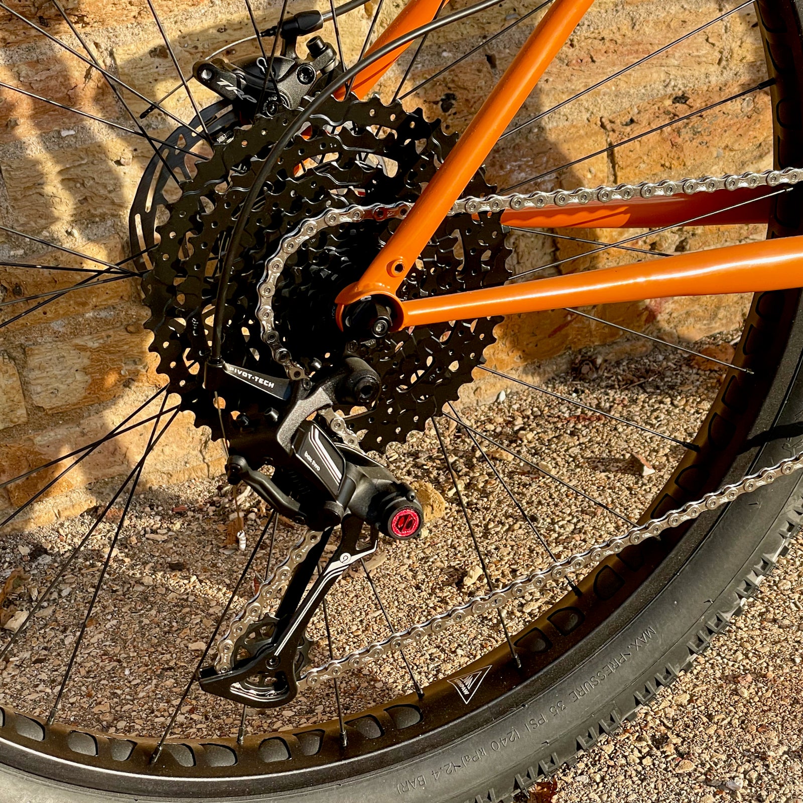 Schlick Cycles Tashunka 29-plus - Medium Orange